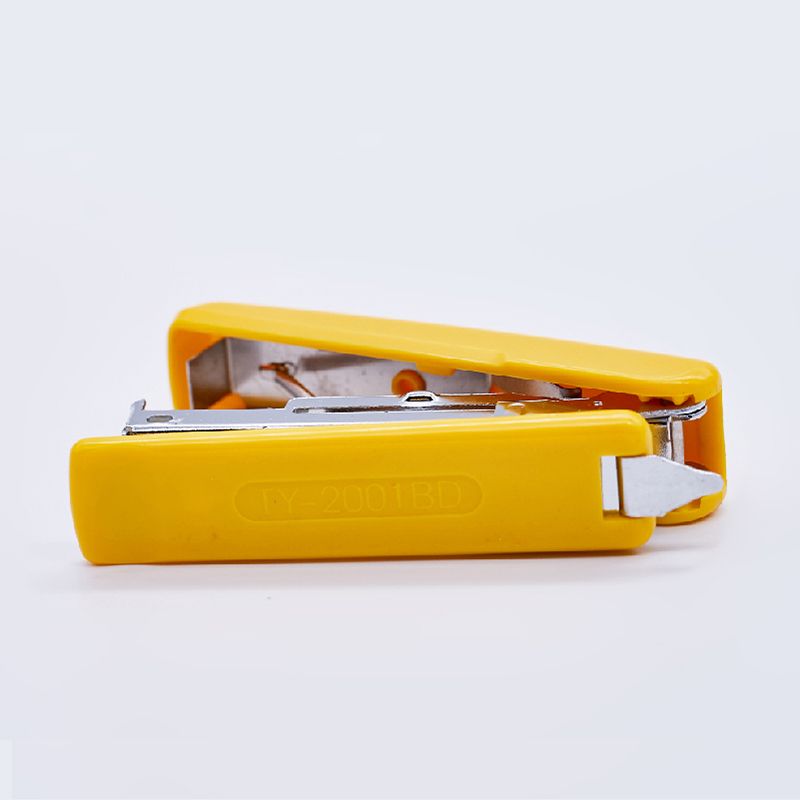 EAGLE Student-Friendly Stapler for School Projects 2001BD