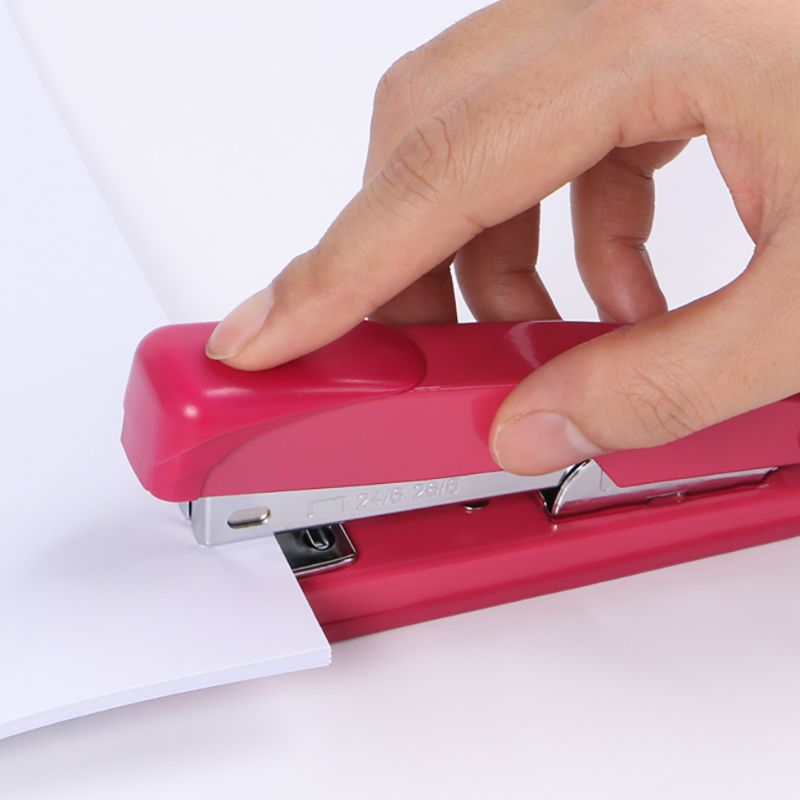 EAGLE Classic Manual Stapler for Traditional Office Needs 206R